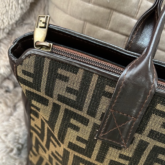 FENDI Vintage Zucca print TOTE in great condition - Picture 6 of 17